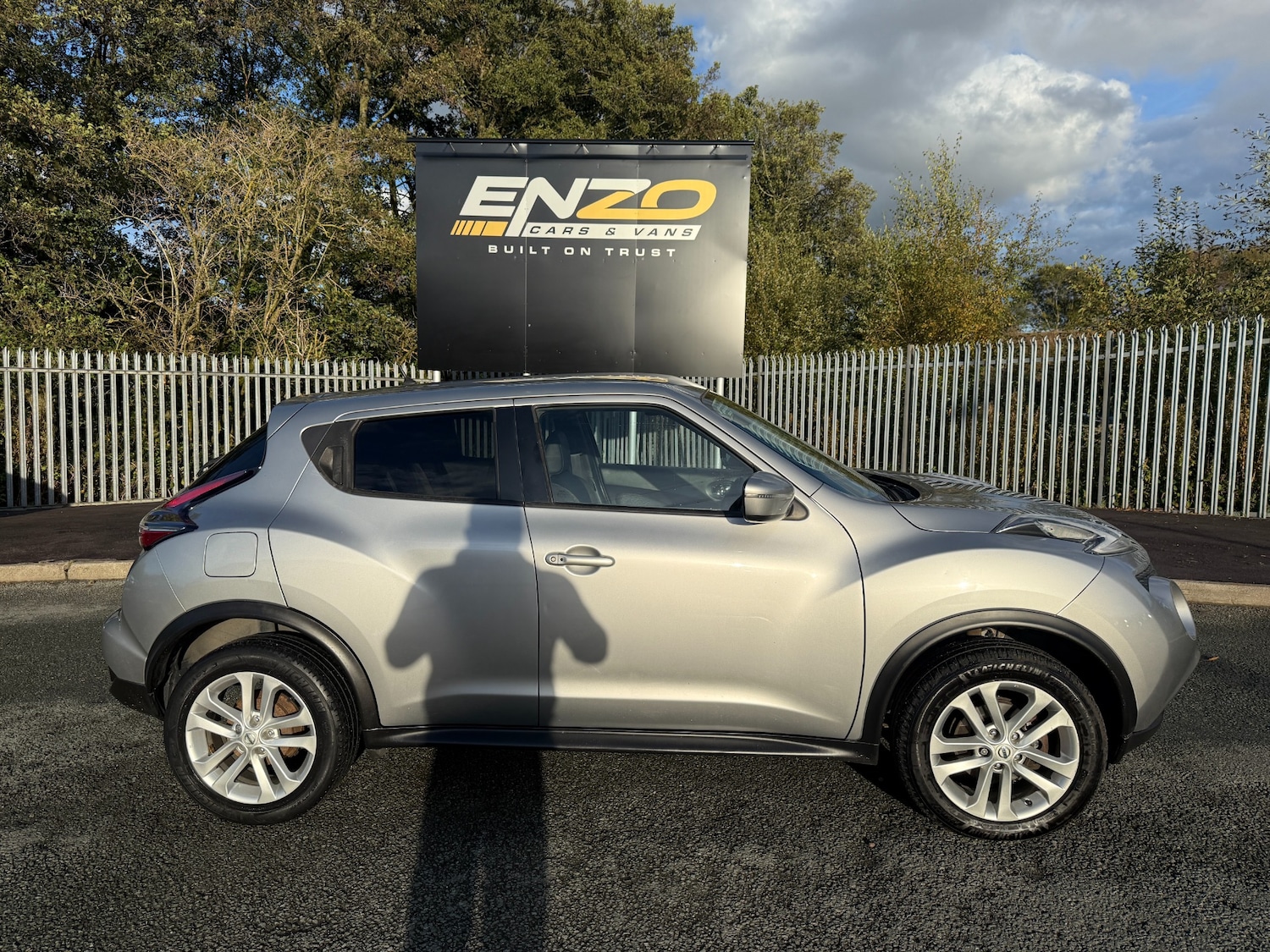 Used Nissan Juke 2017 for sale - 76352555: Photo 2