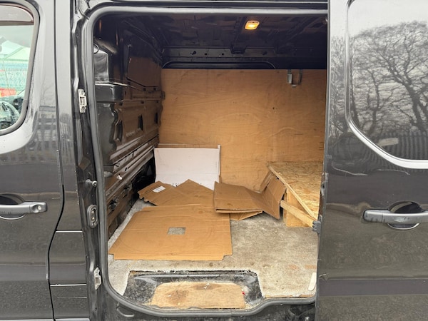 Used Renault Trafic 2017 for sale - 75726498: Photo 16
