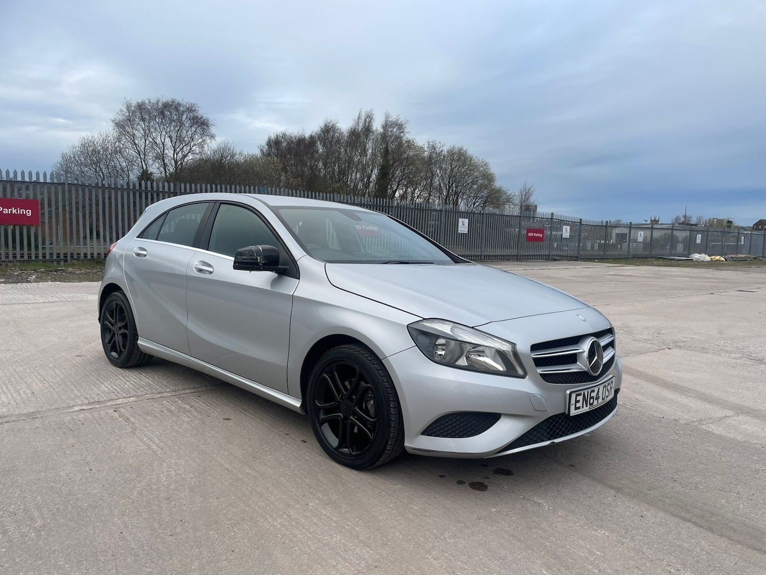 Used Mercedes-Benz A-Class 2015 for sale - 78029015: Photo 2