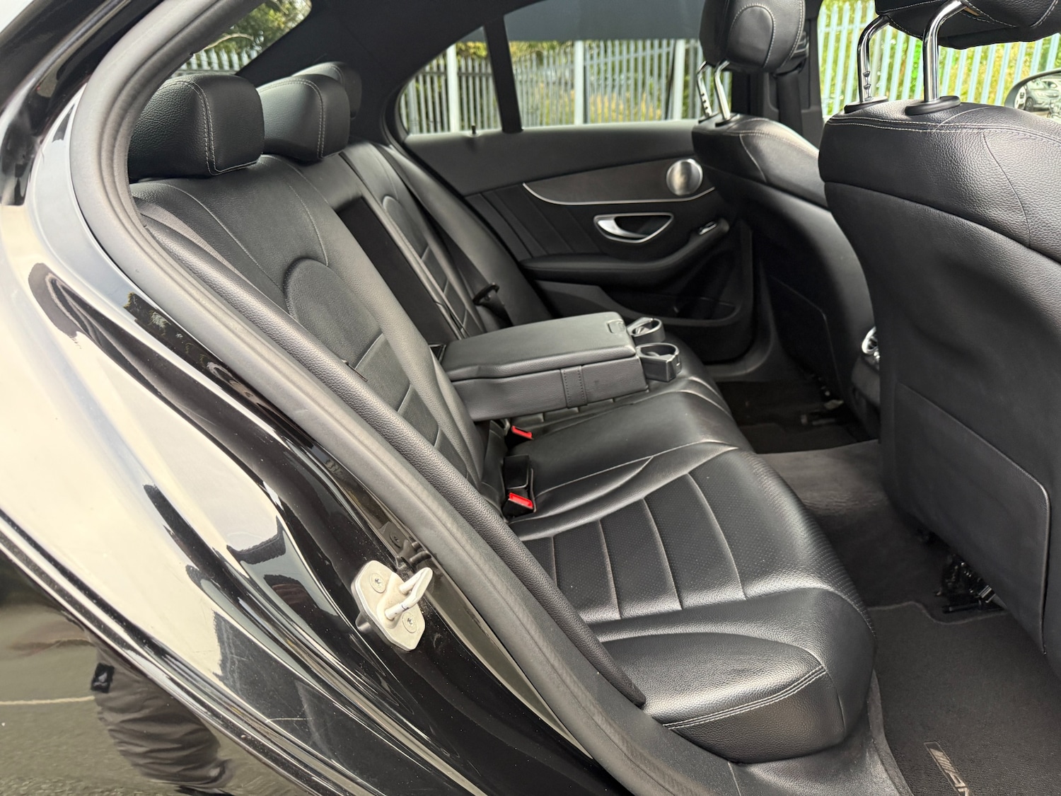 Used Mercedes-Benz C Class 2016 for sale - 77340325: Photo 11