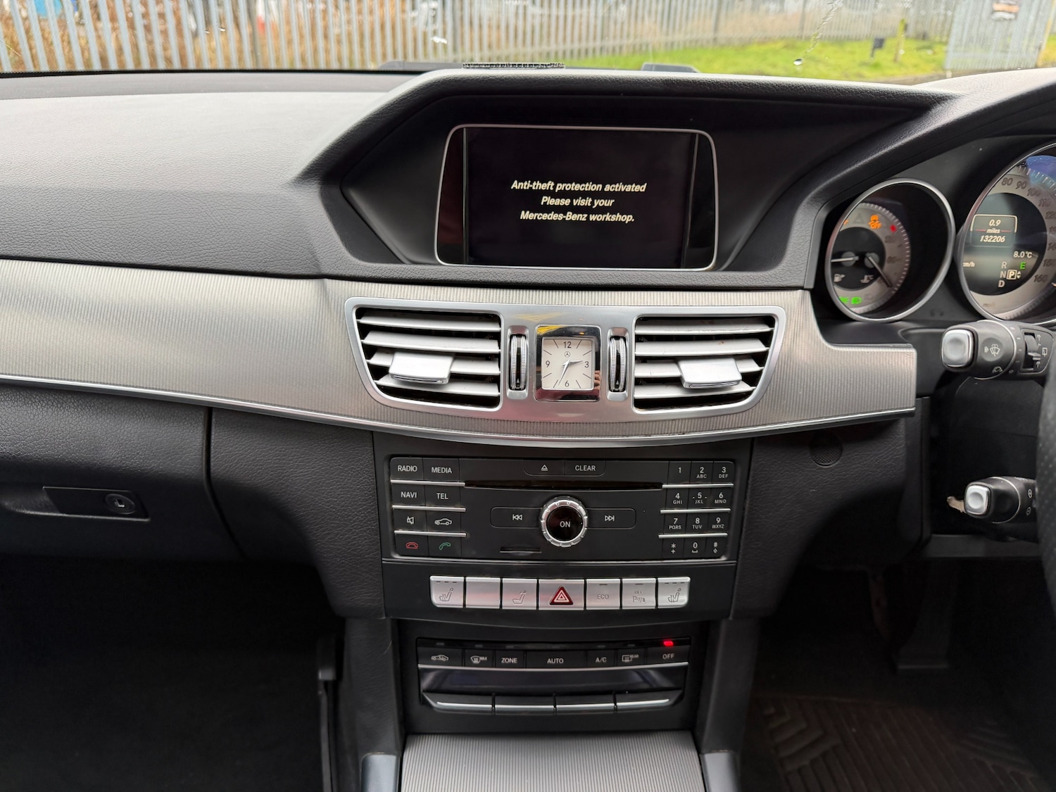 Used Mercedes-Benz E Class 2016 for sale - 77235637: Photo 12