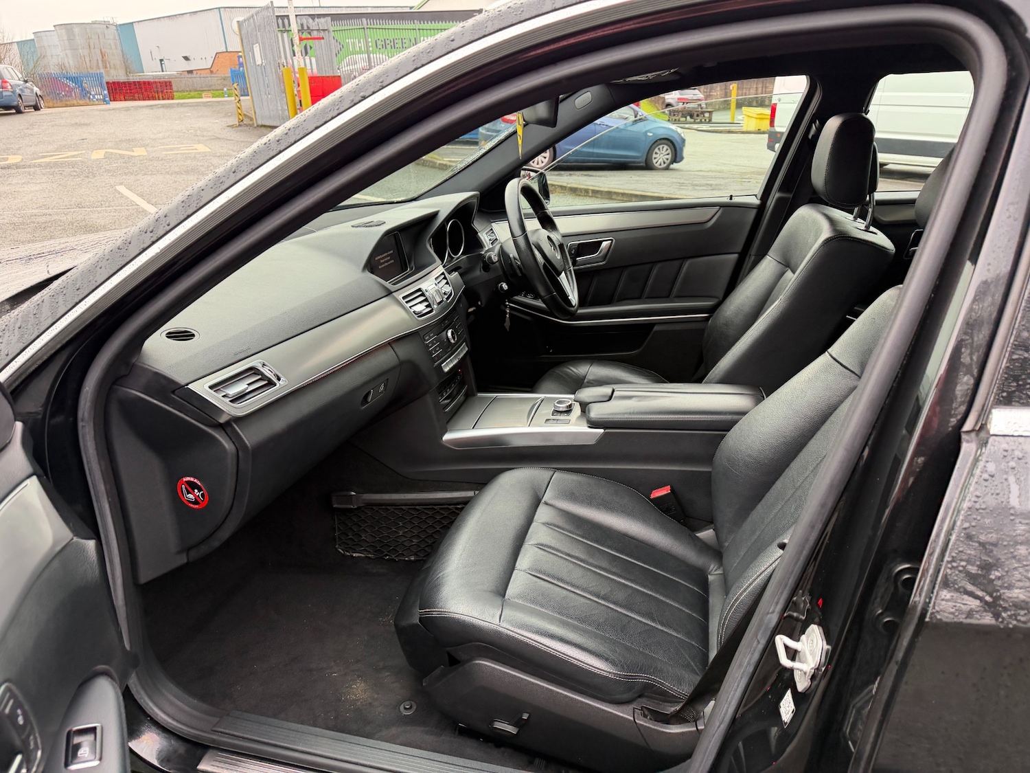 Used Mercedes-Benz E Class 2016 for sale - 77235637: Photo 9