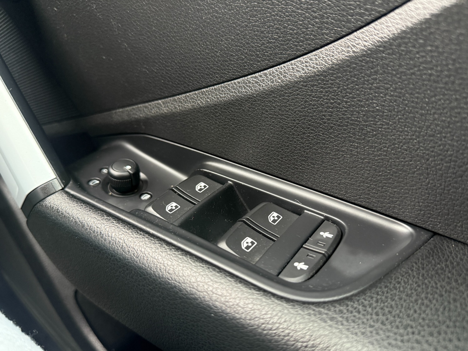 Used Audi Q2 2017 for sale - 77700940: Photo 30