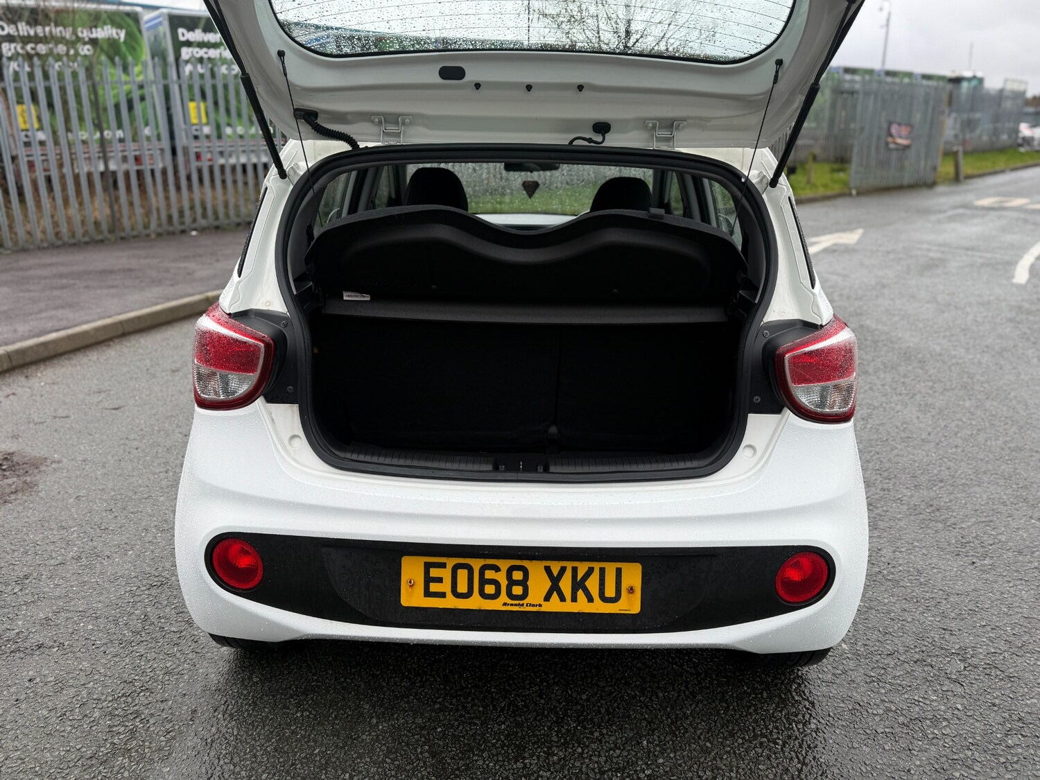 Used Hyundai i10 2018 for sale - 77901543: Photo 17