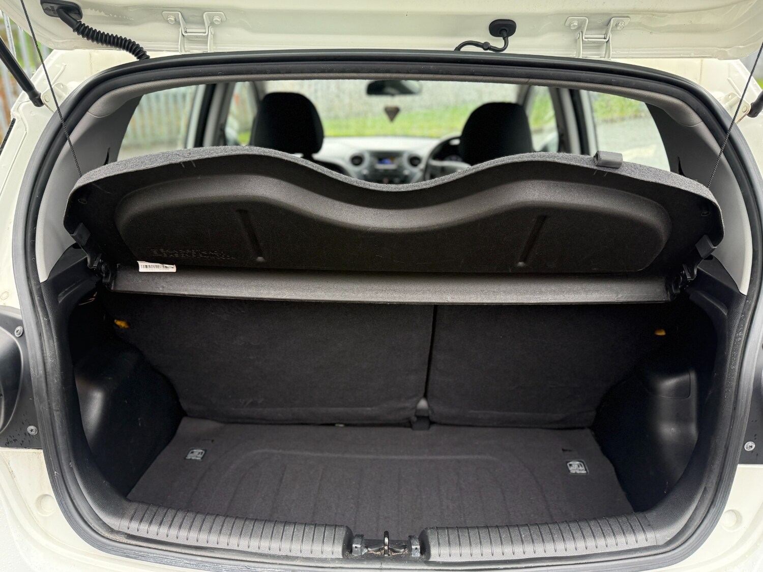 Used Hyundai i10 2018 for sale - 77901543: Photo 18