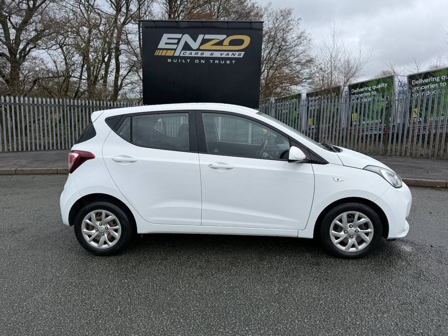 Used Hyundai i10 2018 for sale - 77901543: Photo 2