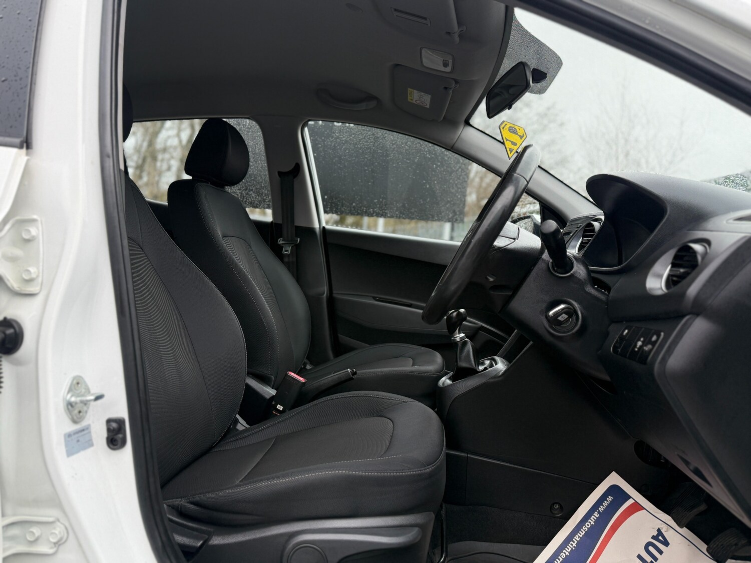 Used Hyundai i10 2018 for sale - 77901543: Photo 25