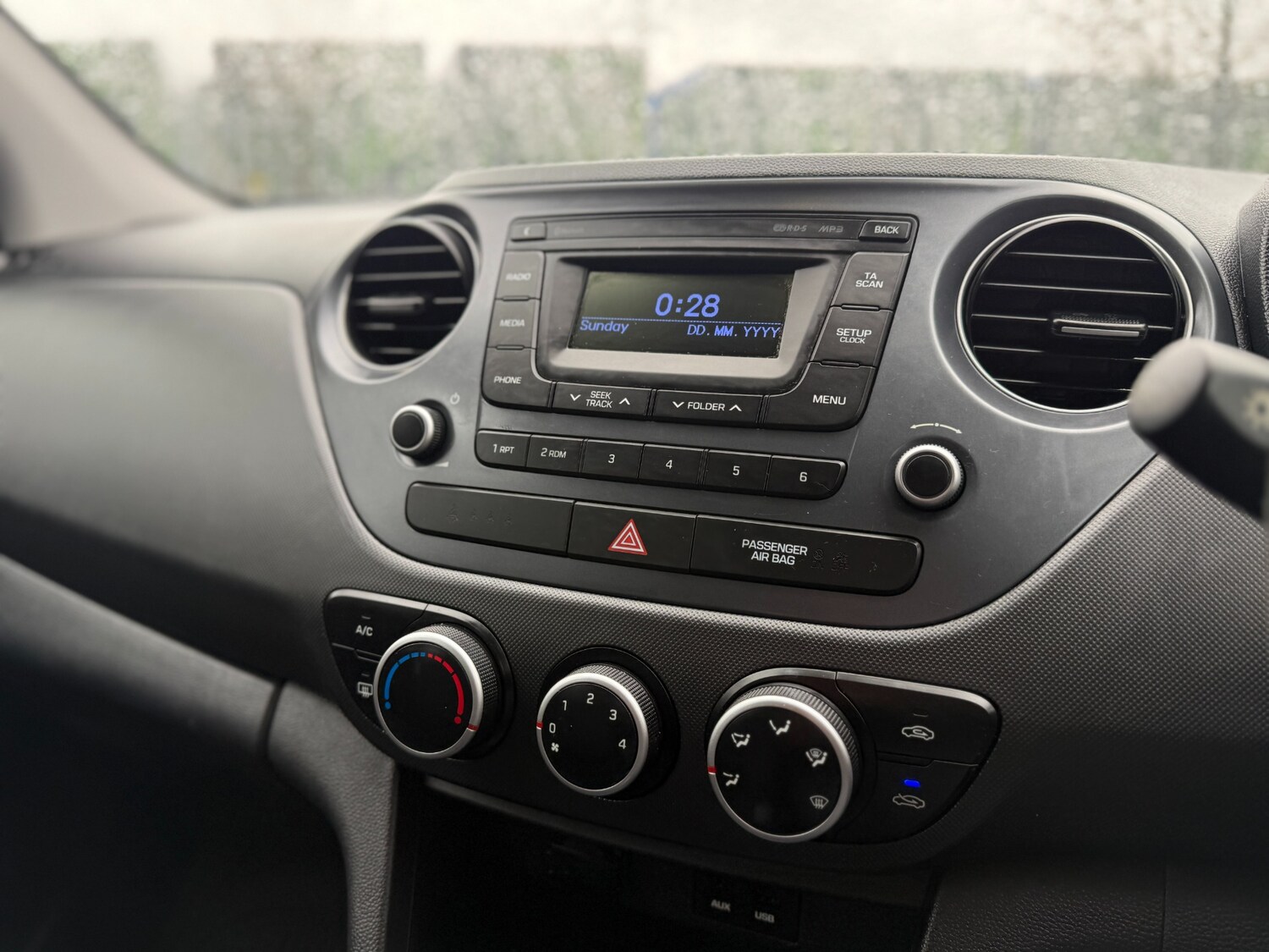 Used Hyundai i10 2018 for sale - 77901543: Photo 32