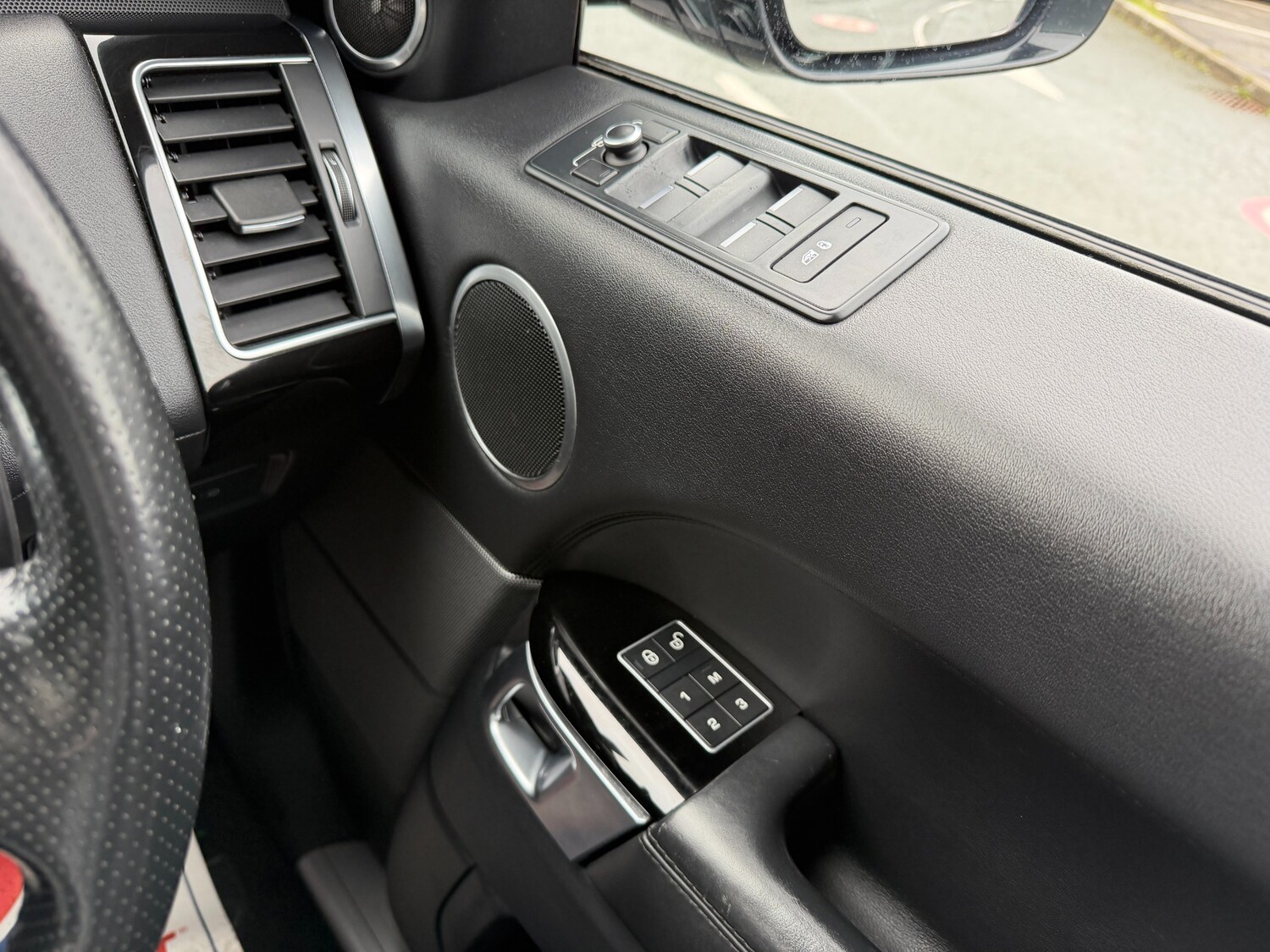 Used Land Rover Range Rover Sport 2016 for sale - 78092657: Photo 16