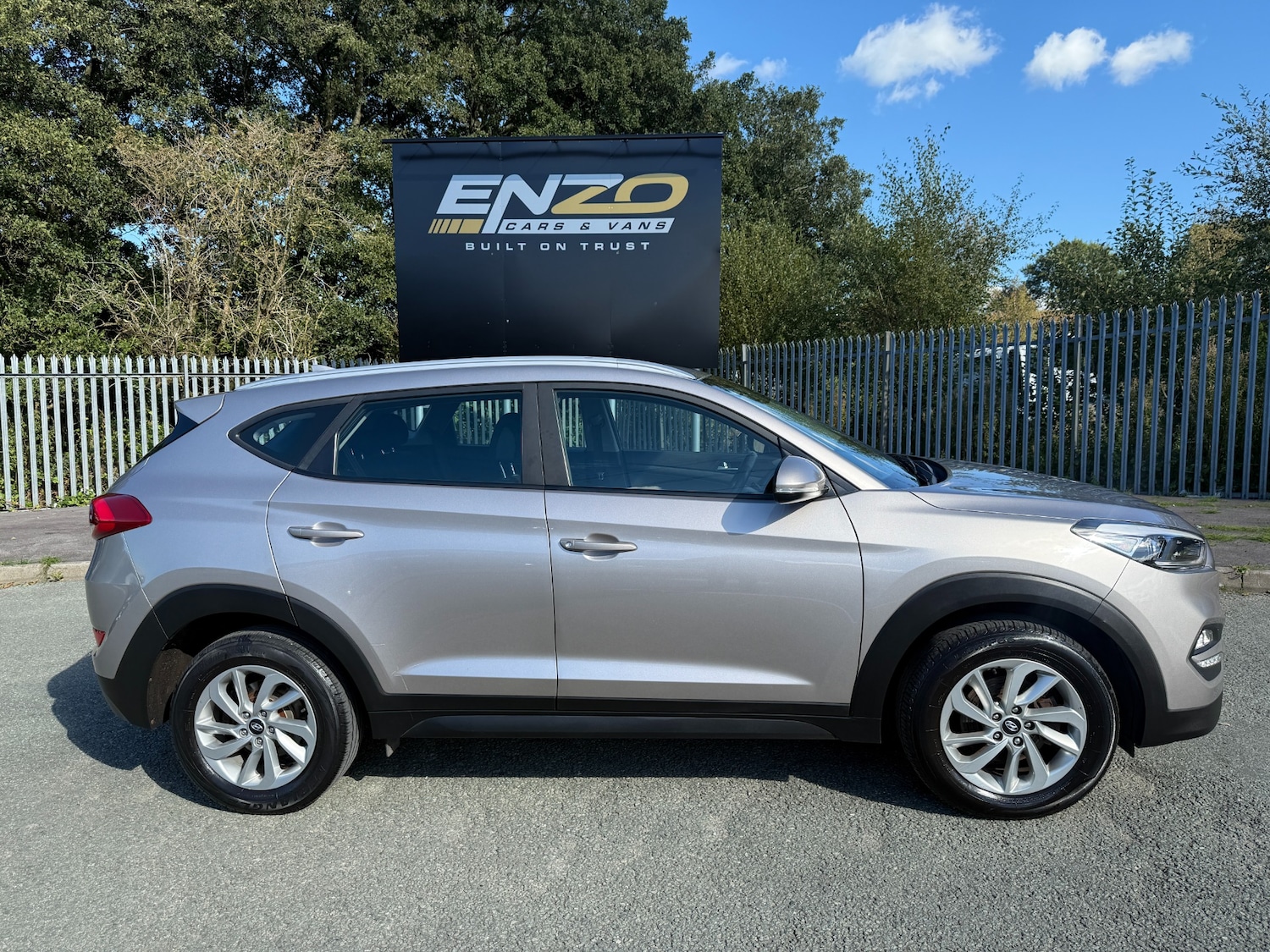 Used Hyundai TUCSON 2018 for sale - 76076320: Photo 2