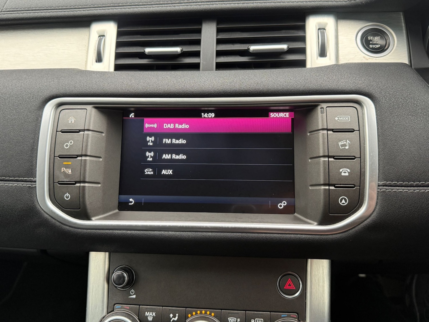 Used Land Rover Range Rover Evoque 2017 for sale - 77350395: Photo 29