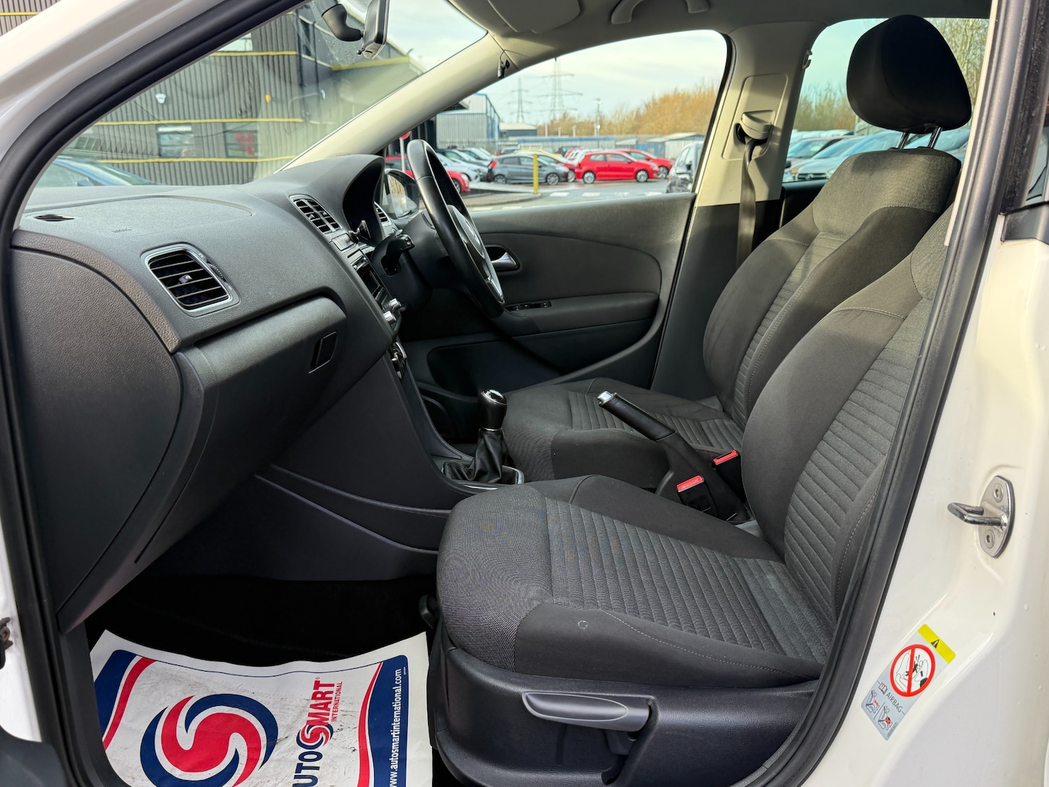 Used Volkswagen Polo 2014 for sale - 76932122: Photo 14