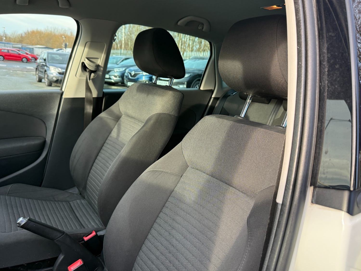 Used Volkswagen Polo 2014 for sale - 76932122: Photo 15