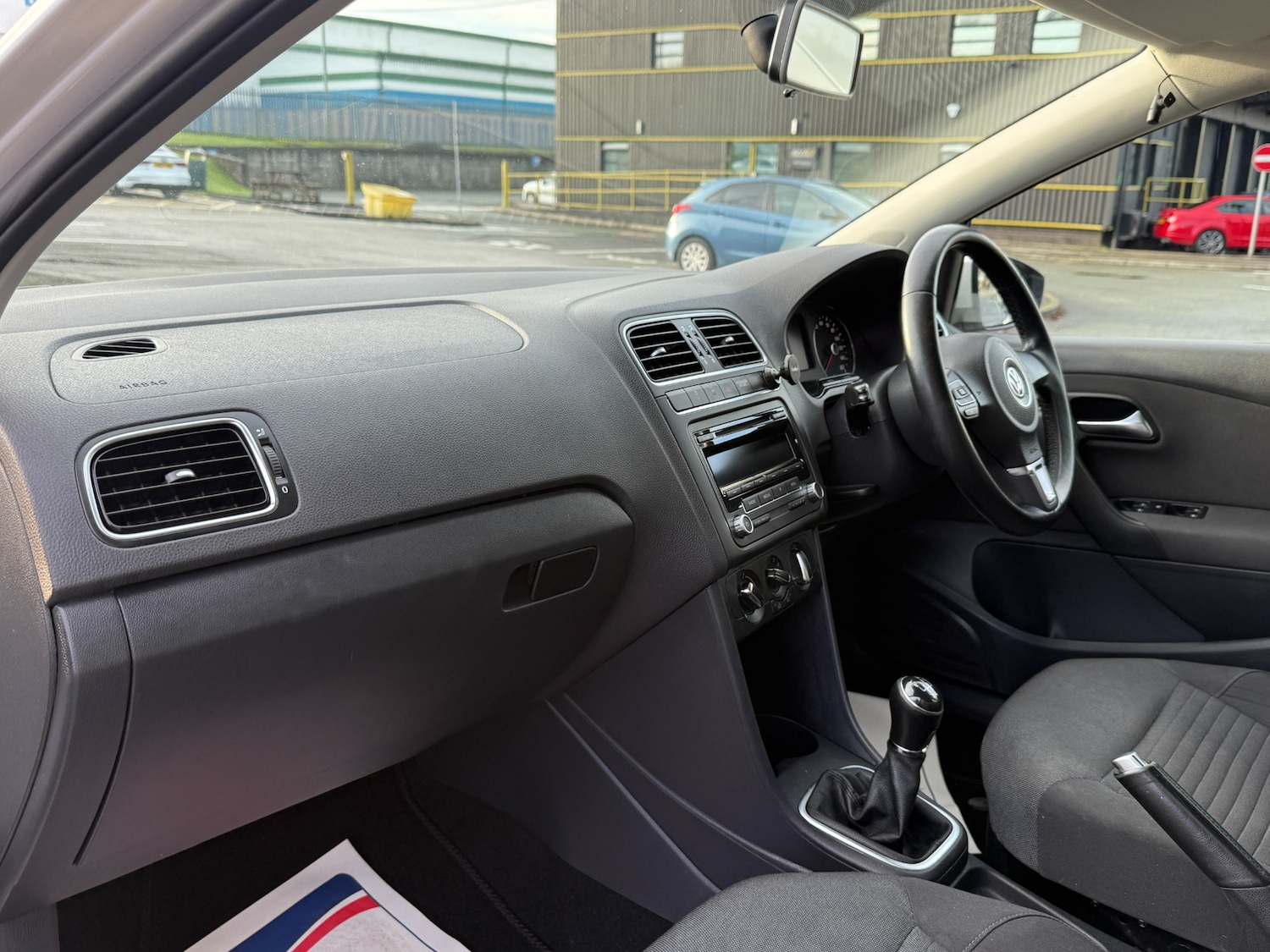 Used Volkswagen Polo 2014 for sale - 76932122: Photo 16