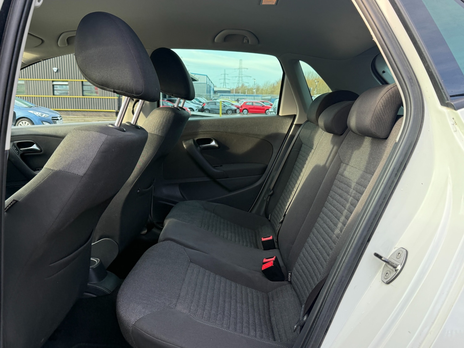 Used Volkswagen Polo 2014 for sale - 76932122: Photo 17