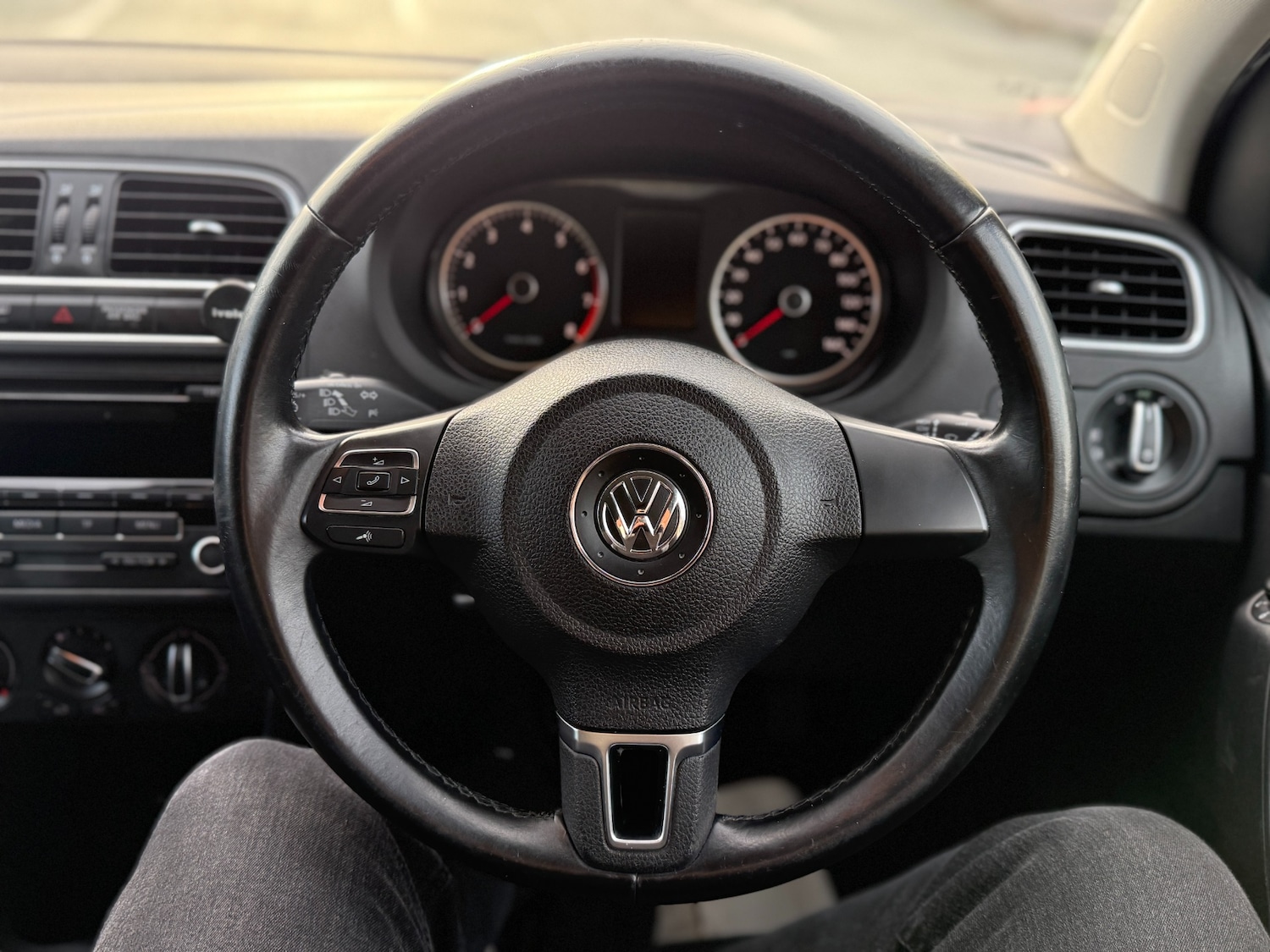 Used Volkswagen Polo 2014 for sale - 76932122: Photo 27