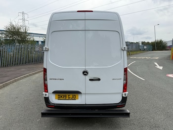 Used Mercedes-Benz Sprinter 2019 for sale - 76114781: Photo
