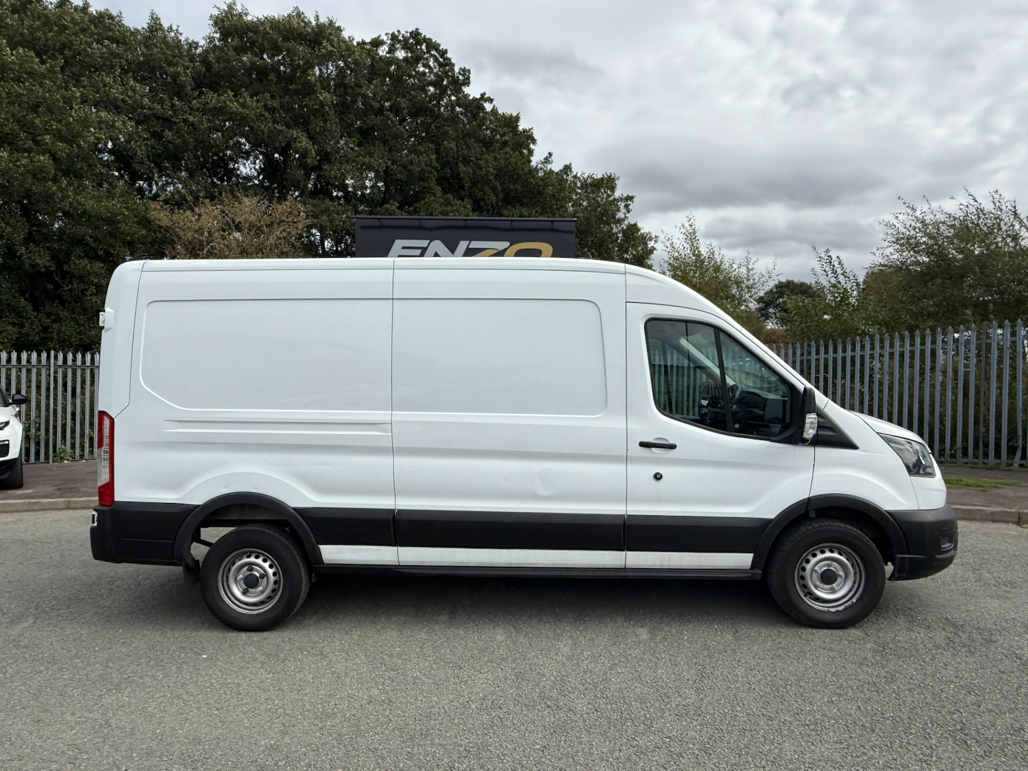 Used Ford Transit 2020 for sale - 76287020: Photo 2