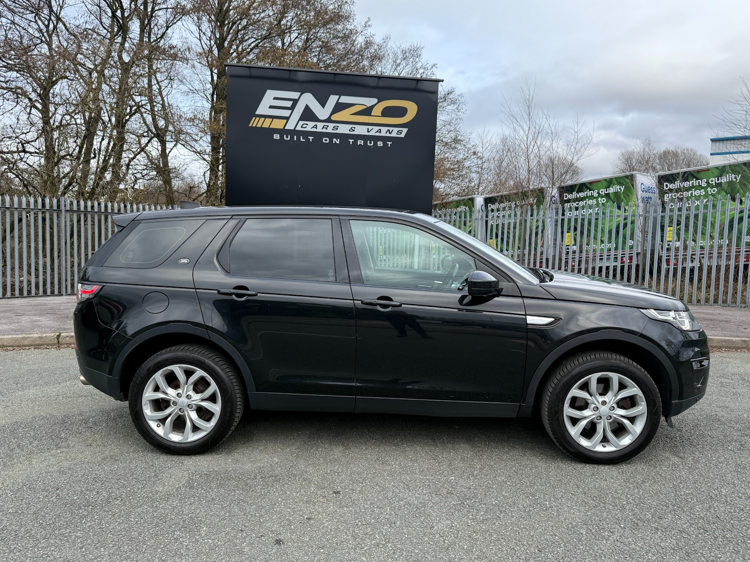 Used Land Rover Discovery Sport 2017 for sale - 78011663: Photo 2