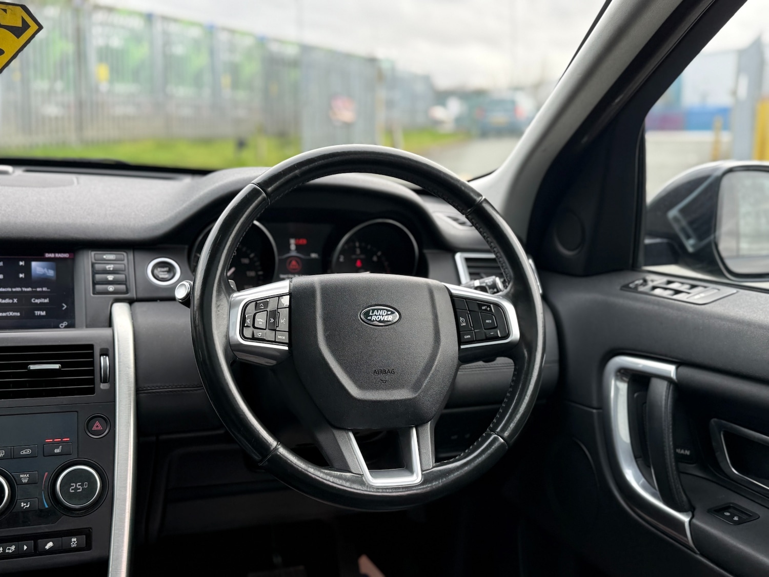 Used Land Rover Discovery Sport 2017 for sale - 78011663: Photo 23