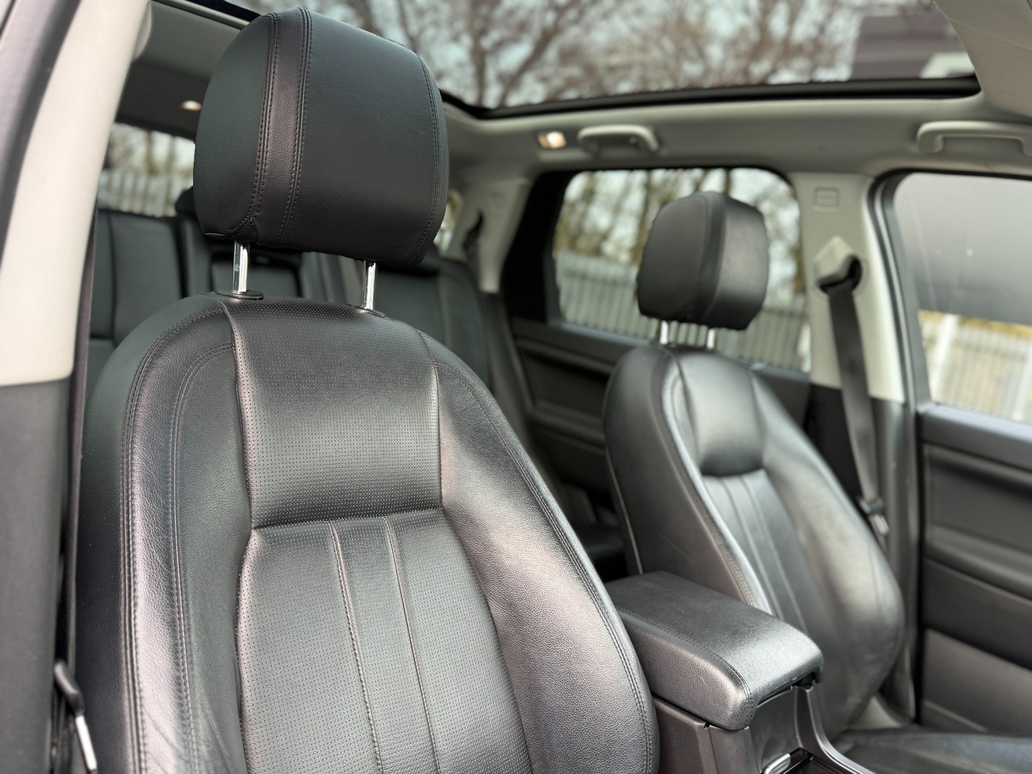 Used Land Rover Discovery Sport 2017 for sale - 78011663: Photo 26