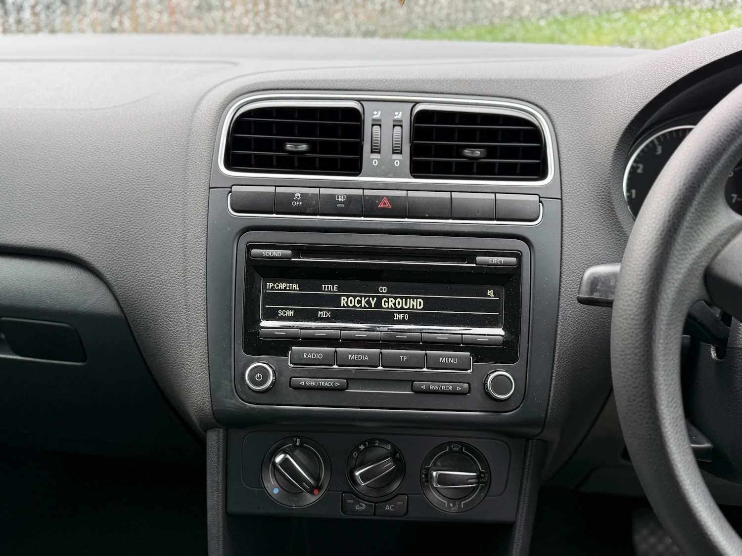 Used Volkswagen Polo 2013 for sale - 77901730: Photo 23