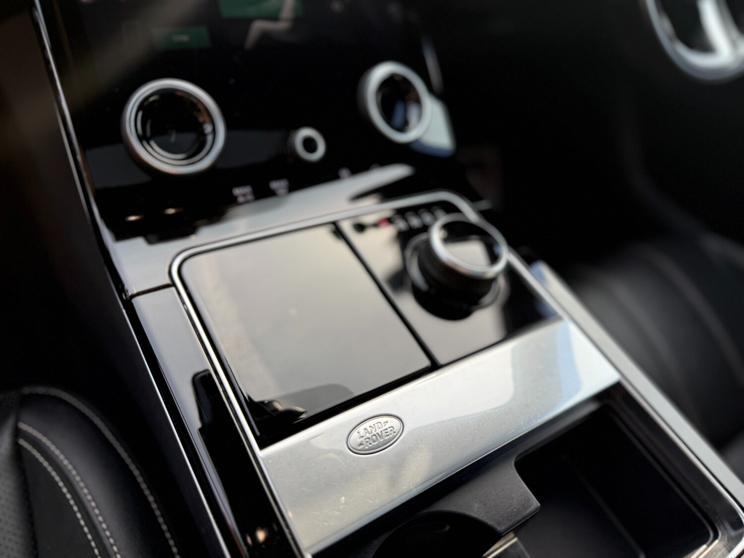 Used Land Rover Range Rover Velar 2018 for sale - 78011239: Photo 16