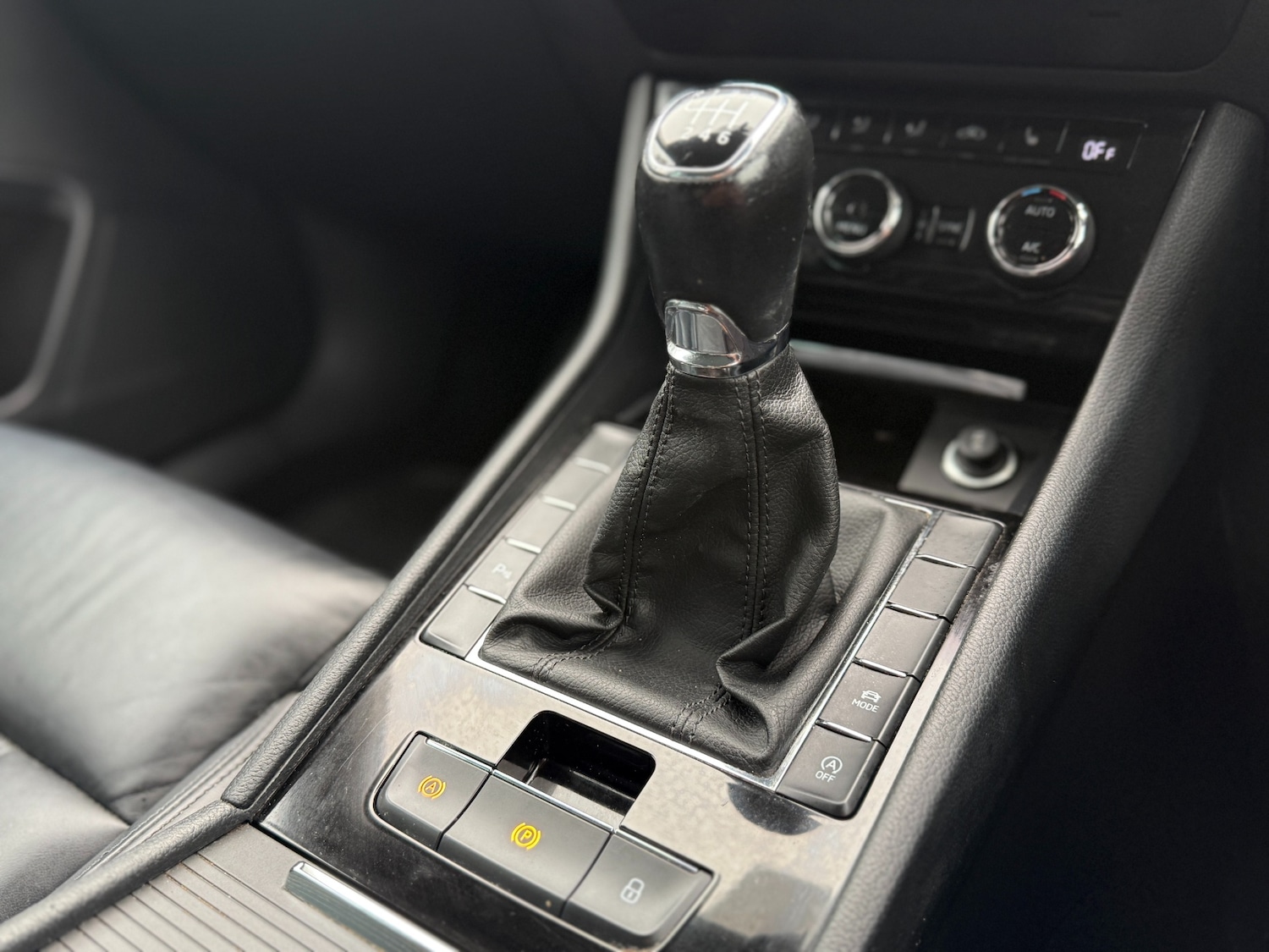 Used Skoda Superb 2018 for sale - 77973999: Photo 35