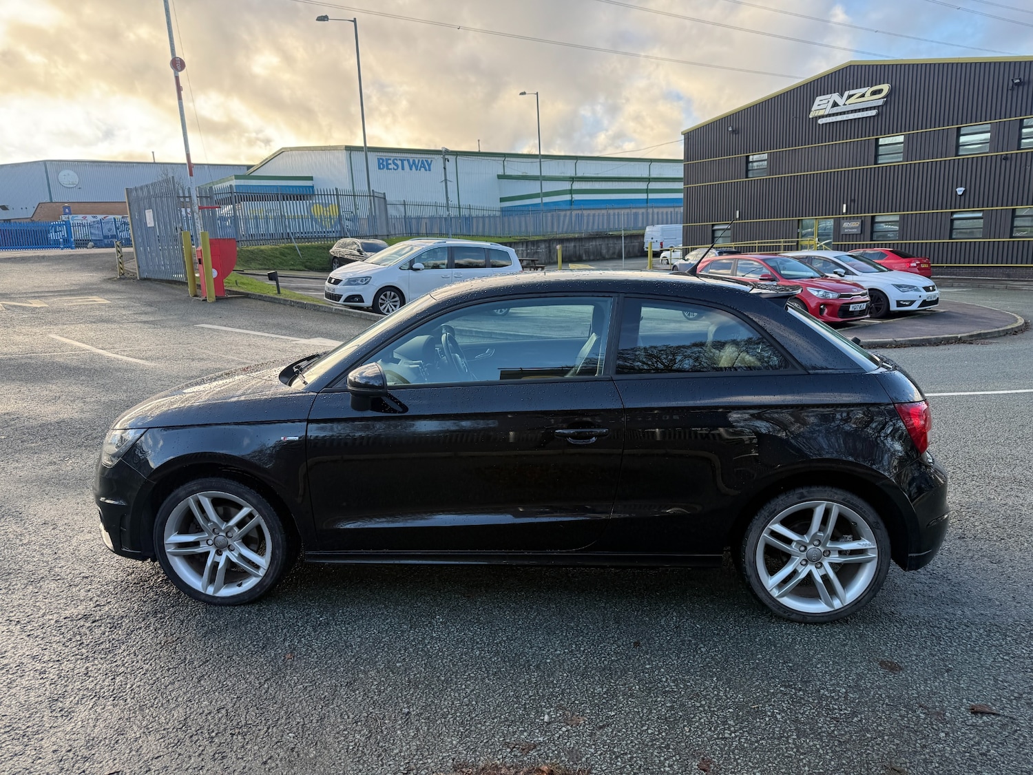 Used Audi A1 2012 for sale - 76757364: Photo 5