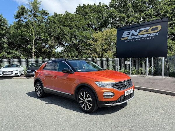Used Volkswagen T-Roc 2018 for sale - 75726584: Photo 1