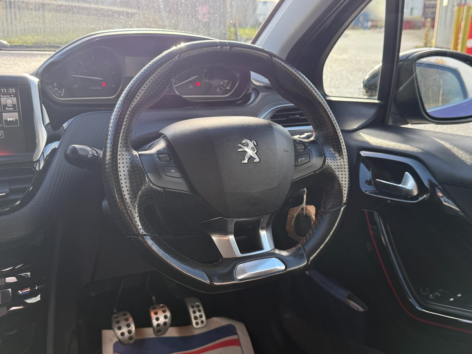 Used Peugeot 208 2016 for sale - 76578407: Photo 16