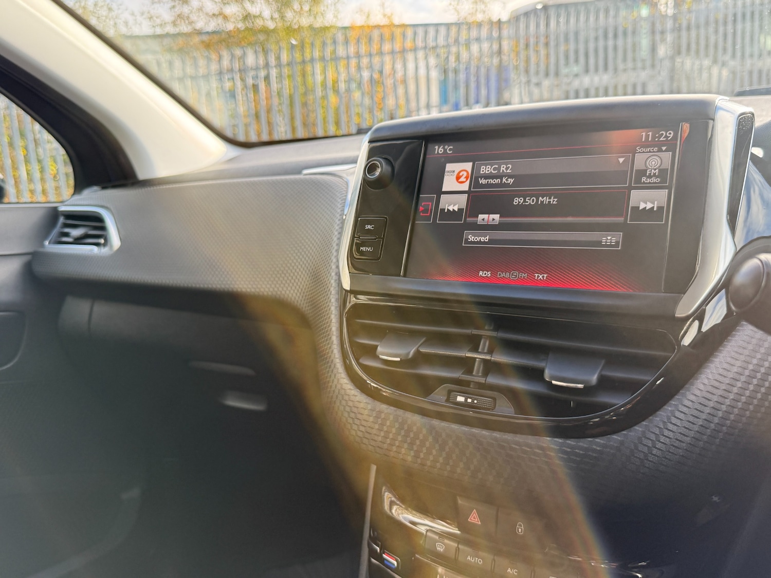 Used Peugeot 208 2016 for sale - 76578407: Photo 27