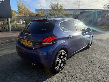 Used Peugeot 208 2016 for sale - 76578407: Photo
