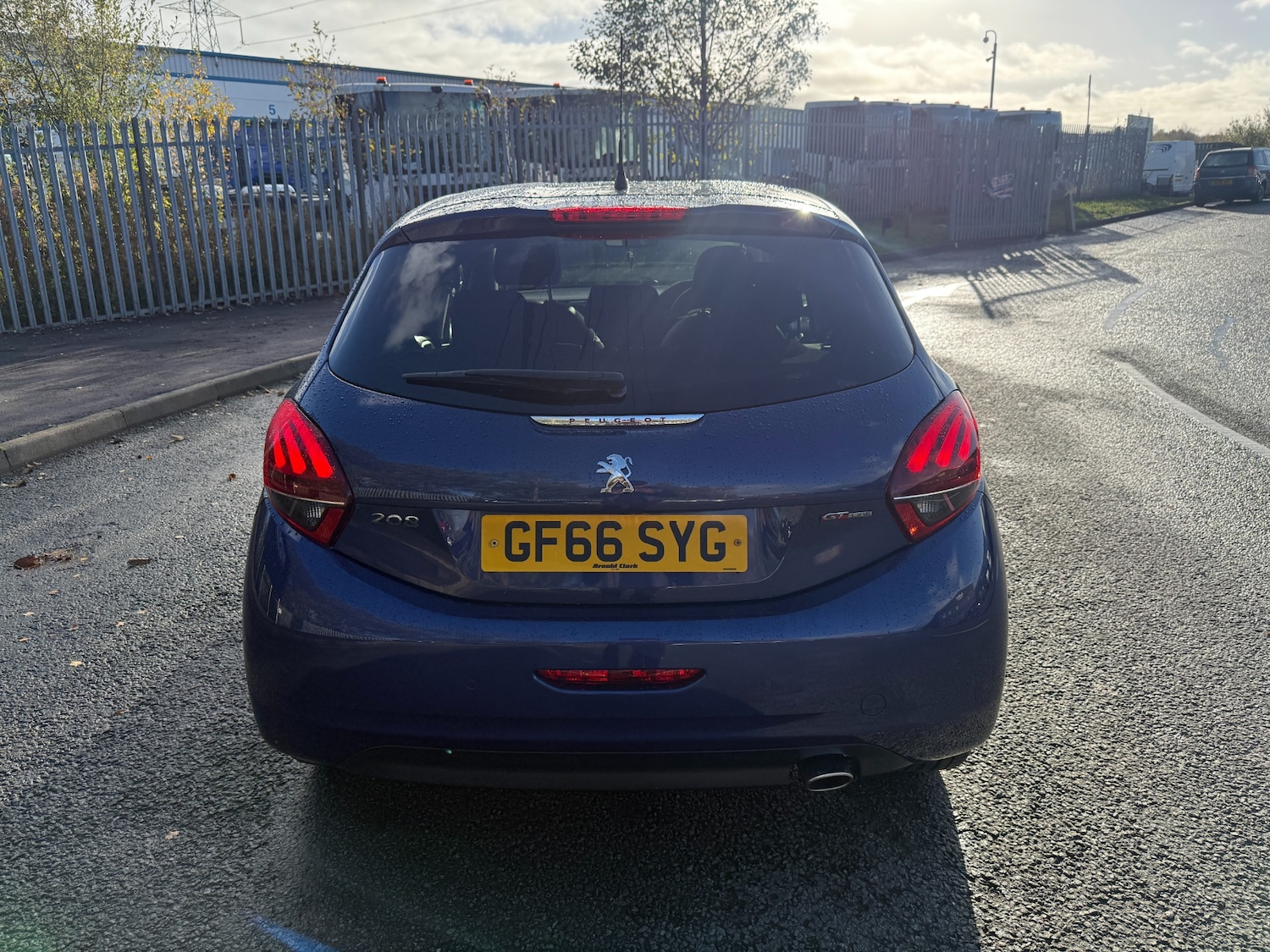 Used Peugeot 208 2016 for sale - 76578407: Photo 4