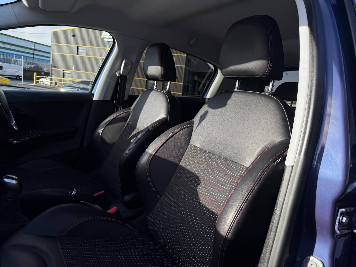 Used Peugeot 208 2016 for sale - 76578407: Photo 8