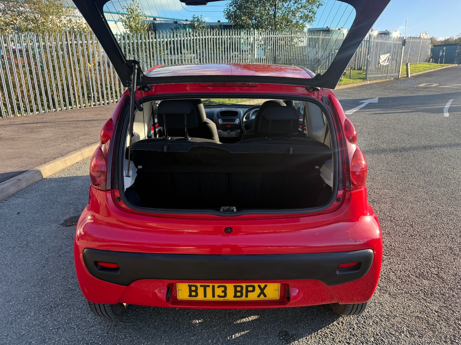 Used Peugeot 107 2013 for sale - 76382765: Photo 12