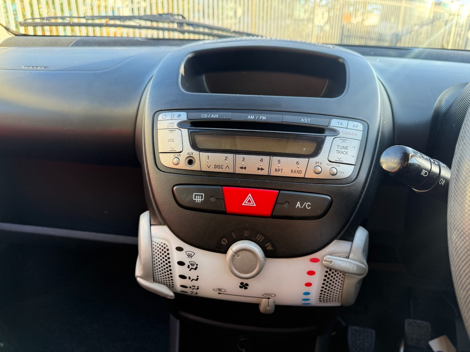 Used Peugeot 107 2013 for sale - 76382765: Photo 16