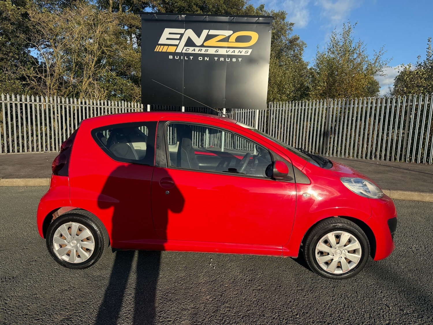 Used Peugeot 107 2013 for sale - 76382765: Photo 2