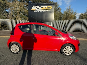 Used Peugeot 107 2013 for sale - 76382765: Photo