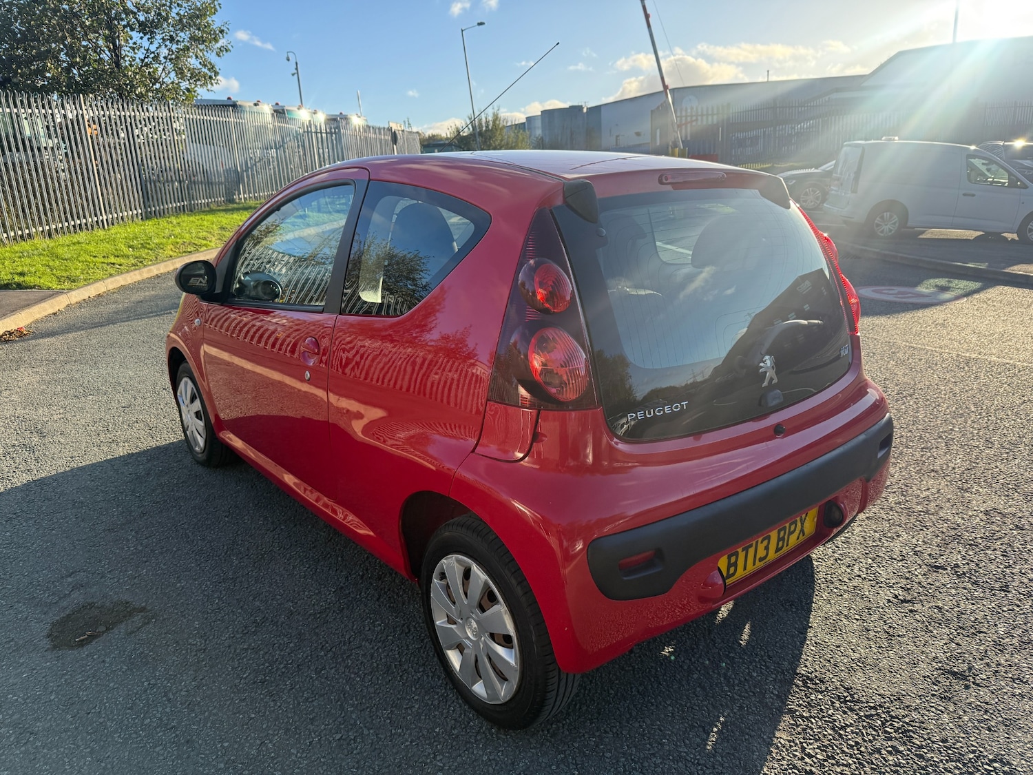 Used Peugeot 107 2013 for sale - 76382765: Photo 5