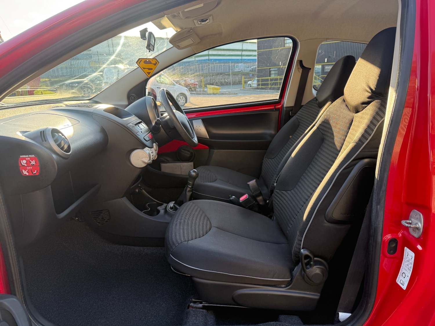 Used Peugeot 107 2013 for sale - 76382765: Photo 9