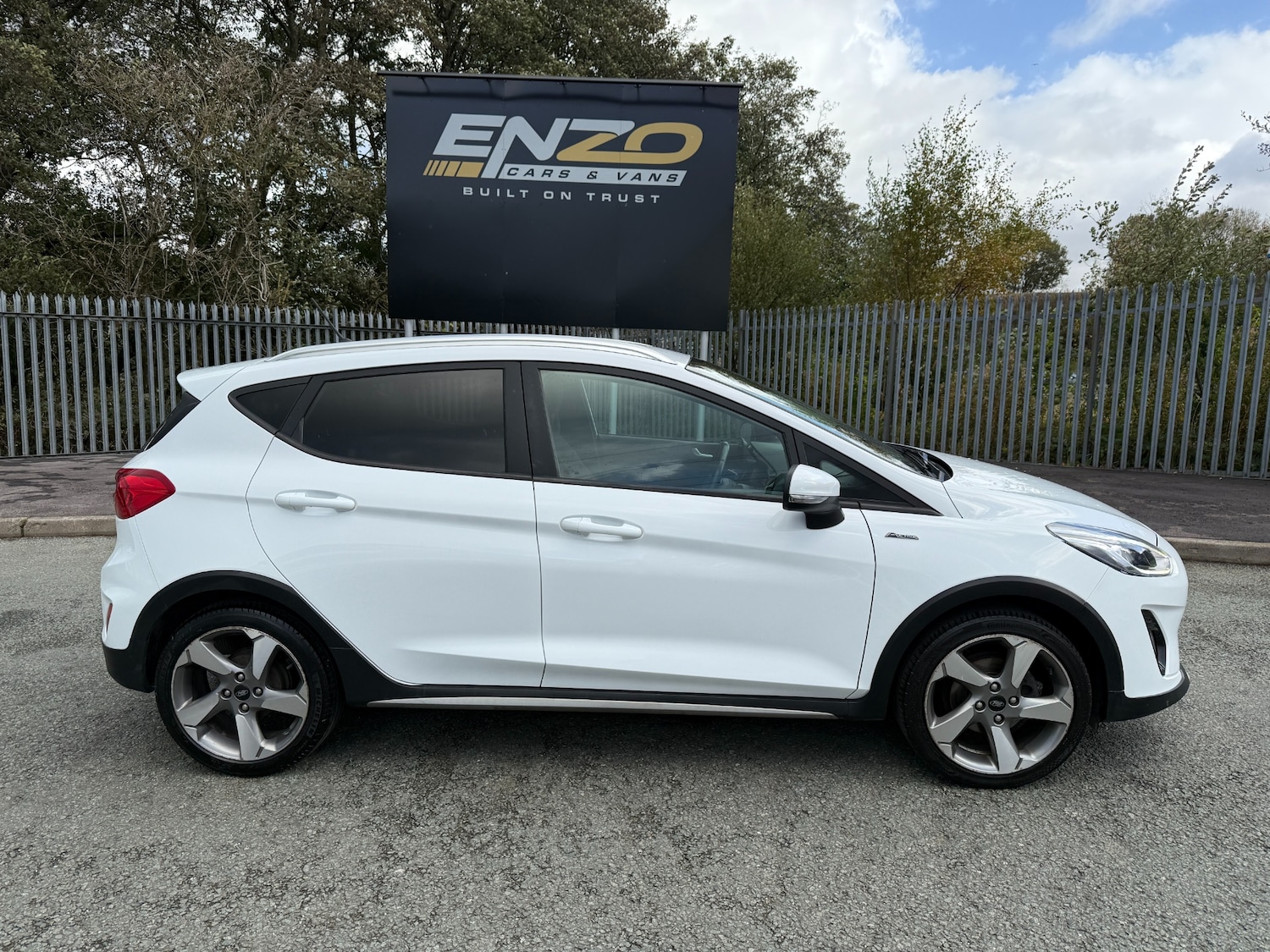 Used Ford Fiesta 2019 for sale - 76403180: Photo 2
