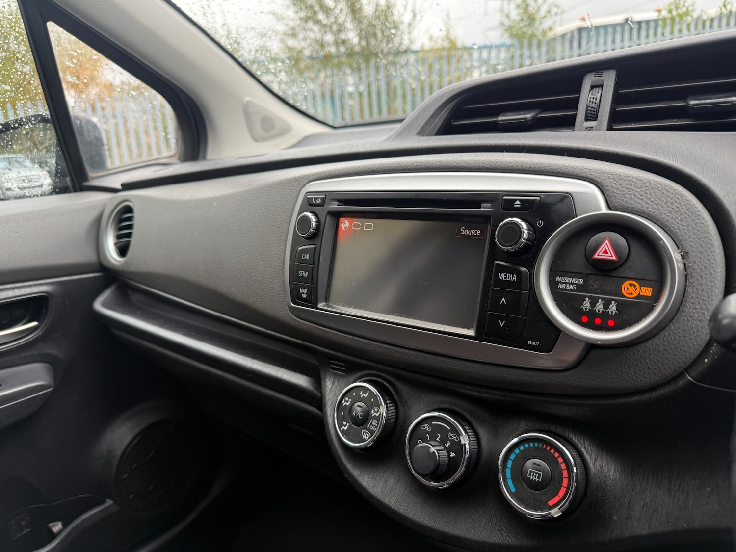 Used Toyota Yaris 2013 for sale - 76426856: Photo 19