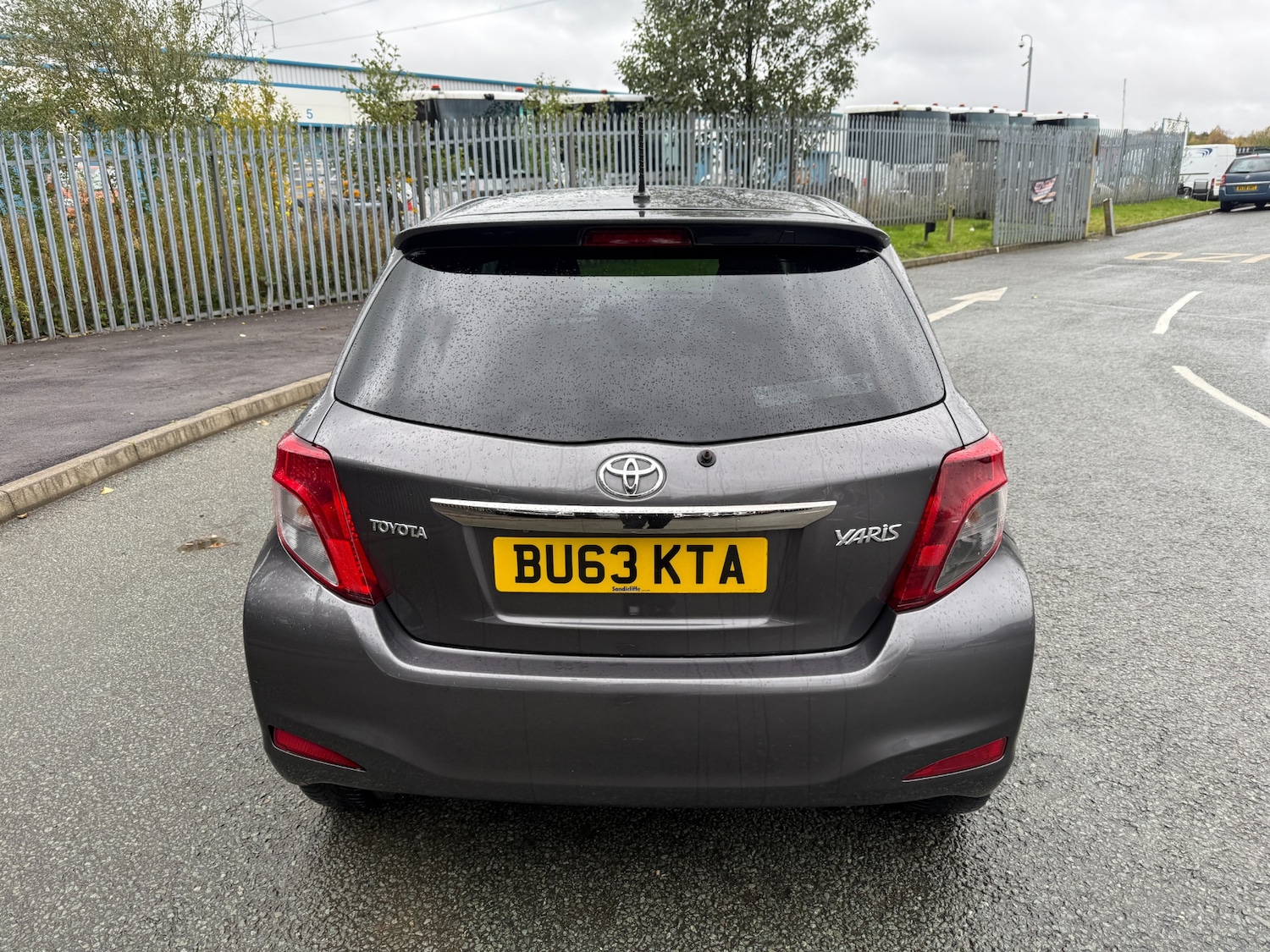 Used Toyota Yaris 2013 for sale - 76426856: Photo 4