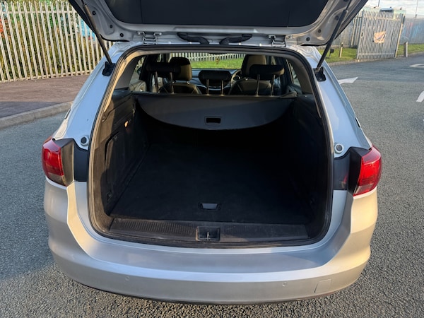 Used Vauxhall Astra 2018 for sale - 76196988: Photo 11
