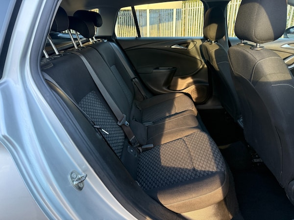 Used Vauxhall Astra 2018 for sale - 76196988: Photo 13