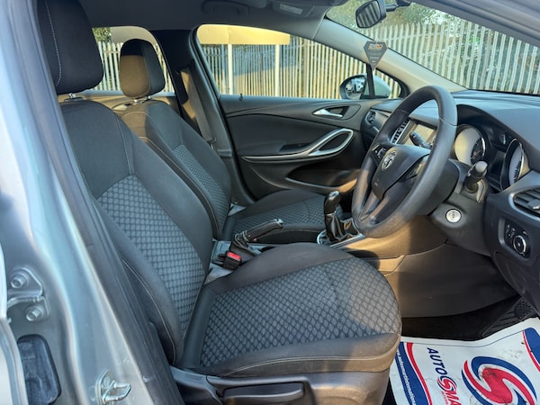 Used Vauxhall Astra 2018 for sale - 76196988: Photo 17