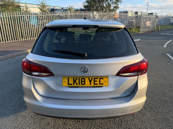 Used Vauxhall Astra 2018 for sale - 76196988: Photo 4
