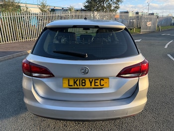 Used Vauxhall Astra 2018 for sale - 76196988: Photo 4