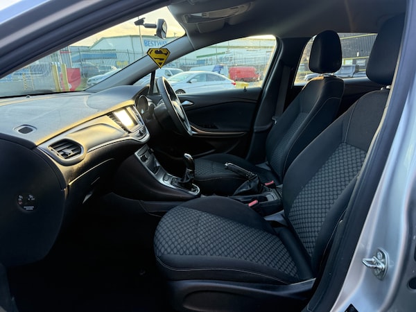 Used Vauxhall Astra 2018 for sale - 76196988: Photo 9